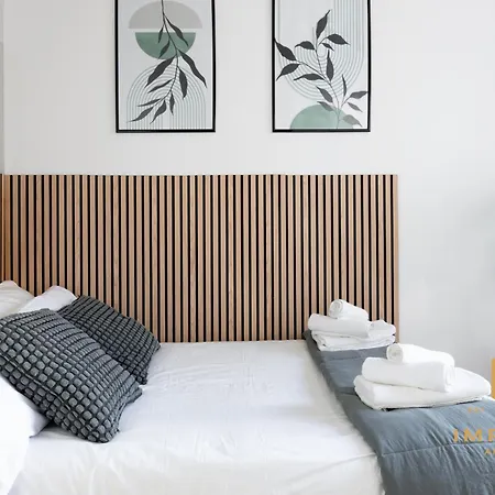 Imperium Deluxe - 300mt To Metro B, 3 Bedrooms, Panoramic View, A-c *