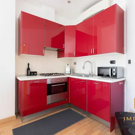 Apartment Imperium Deluxe - 300mt To Metro B, 3 Bedrooms, Panoramic View, A-c